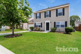 521 Halleck Ln in Columbia, SC - Building Photo