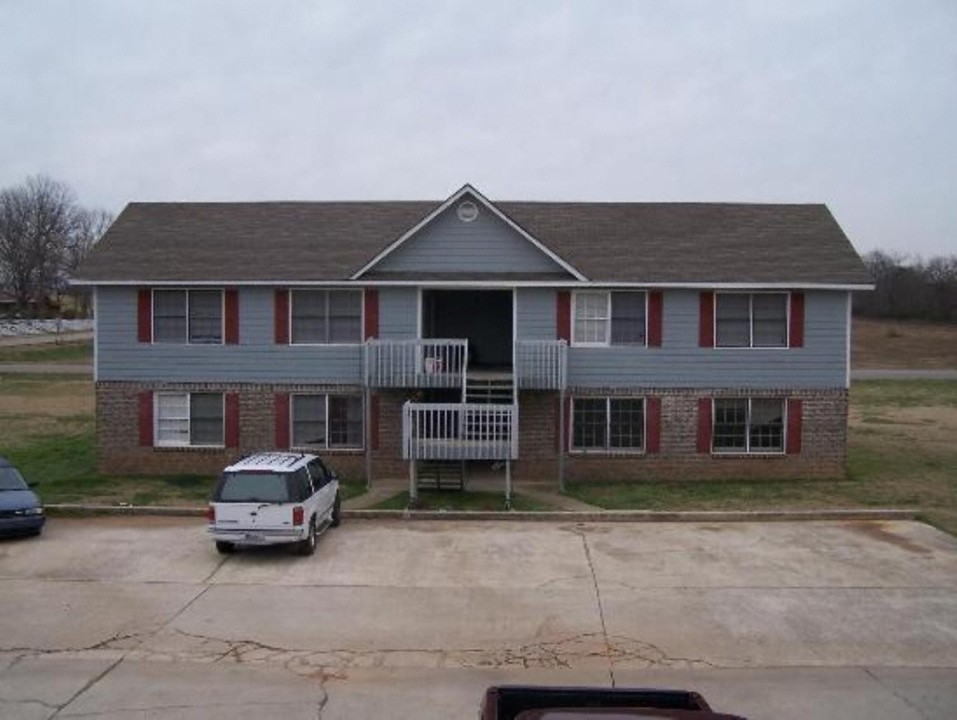 Claybill Apartments in Meridianville, AL - Building Photo