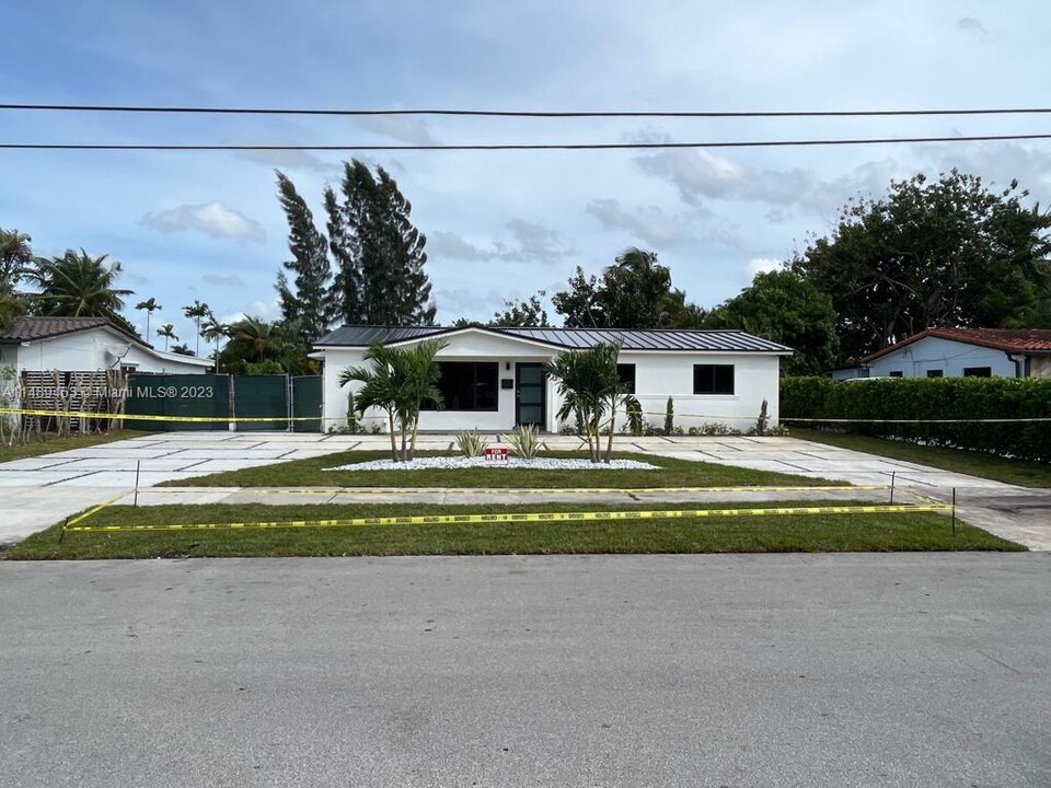 935 SW 94th Ave in Miami, FL - Building Photo