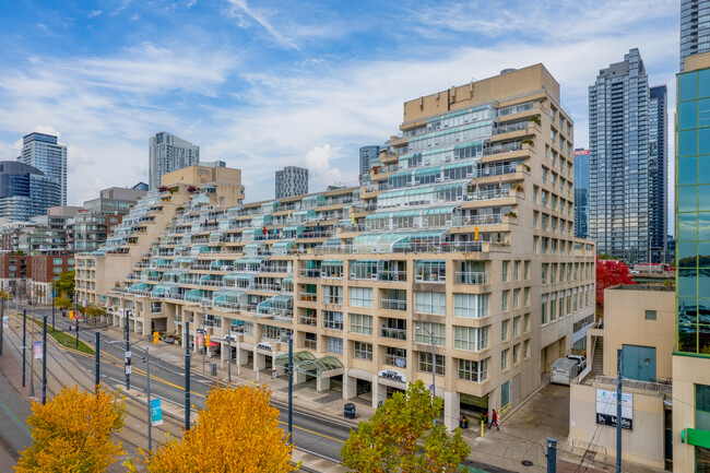 King's Landing in Toronto, ON - Building Photo - Building Photo