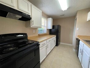 7204 Shadow Bend Dr in Fort Worth, TX - Building Photo - Building Photo