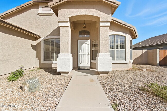 property at 2132 E Willow Wick Rd