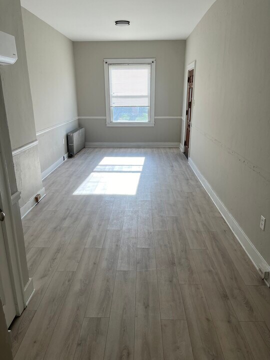 170 W Pike St in Canonsburg, PA - Building Photo