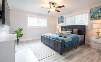 1102 N 14th Ave in Hollywood, FL - Foto de edificio - Building Photo