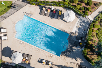 Villa Tramonti in San Gabriel, CA - Foto de edificio - Building Photo