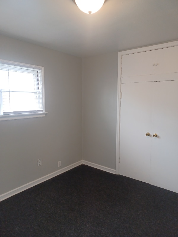 6815 W Florist Ave in Milwaukee, WI - Building Photo - Building Photo