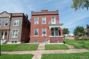 3721 Iowa Ave in St. Louis, MO - Building Photo