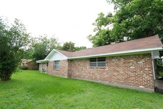 6627 D S Bailey Ln in Houston, TX - Building Photo - Building Photo