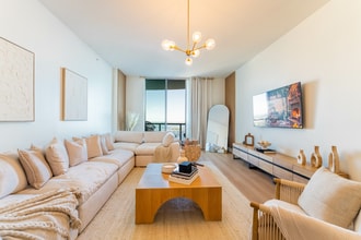 Harbor Grand in Ft. Myers, FL - Building Photo - Building Photo