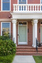 2205 Main Line Blvd in Alexandria, VA - Building Photo - Building Photo
