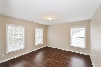 90 Carlisle St in Newnan, GA - Building Photo - Building Photo