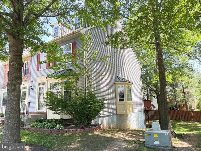 property at 6135 Honeycomb Gate