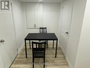 22 Bern St in Markham, ON - Building Photo - Building Photo