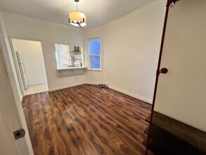 800 Pape Av in Toronto, ON - Building Photo - Building Photo