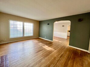 1622 Fairview Ave in Manhattan, KS - Building Photo - Building Photo