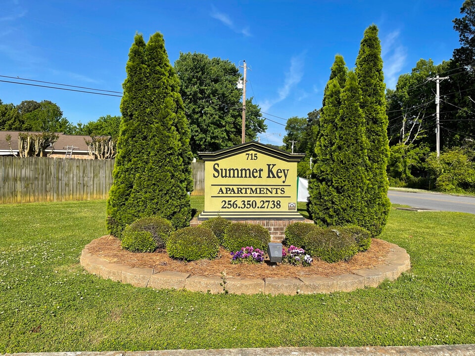 Summer Key Apartments in Decatur, AL - Foto de edificio