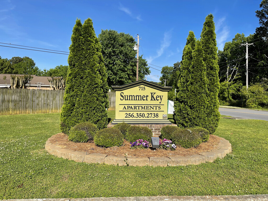 Summer Key Apartments in Decatur, AL