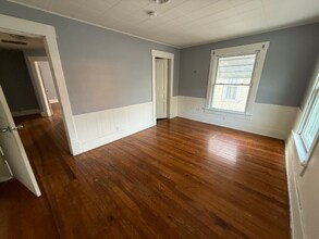 227 1/2 N Main St-Unit -Half in Findlay, OH - Building Photo - Building Photo