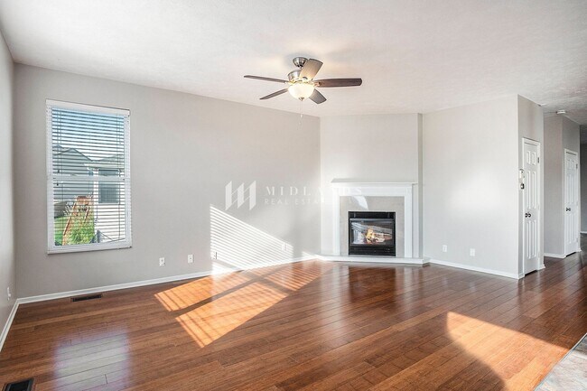 13705 S 28th Cir in Bellevue, NE - Building Photo - Building Photo