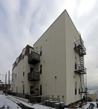 5-7 Oak St in Weehawken, NJ - Building Photo - Building Photo