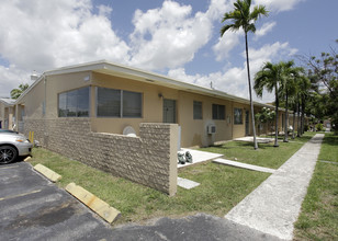 3171-3173 SW 14th St in Miami, FL - Building Photo - Building Photo