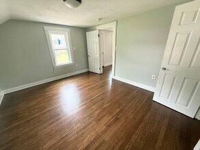 5 Snell St in Sturbridge, MA - Building Photo - Building Photo