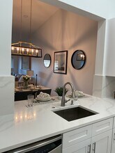 225 Cypress Point Drive, Unit PGA National Condo in Palm Beach Gardens, FL - Foto de edificio - Building Photo