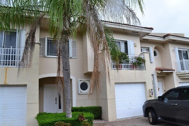 10190 SW 88th St in Miami, FL - Building Photo - Building Photo