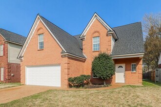 7806 Wolf Hollow Dr in Memphis, TN - Building Photo - Building Photo