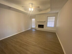 7901 Albany Ave in Lubbock, TX - Building Photo - Building Photo