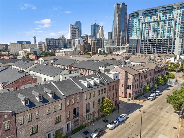 property at 643 S Cesar Chavez Blvd