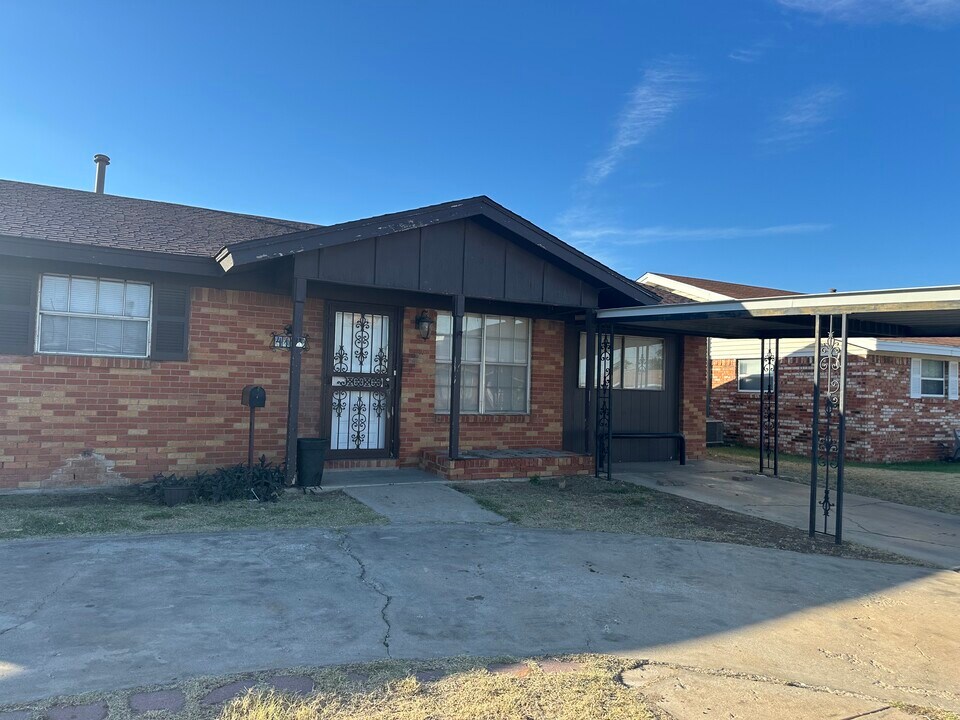 4130 Melody Ln in Odessa, TX - Building Photo