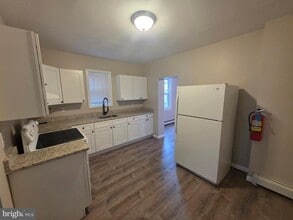 331 Ellis Ave in Trenton, NJ - Building Photo - Building Photo