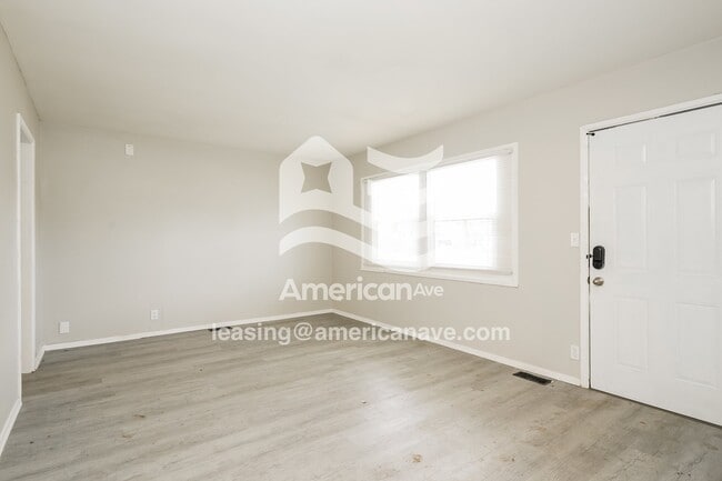 3125 Hart Dr in Indianapolis, IN - Foto de edificio - Building Photo