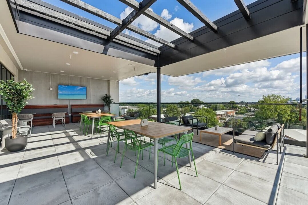 205 Foster Ave-Unit -ID1094376P in Charlotte, NC - Building Photo