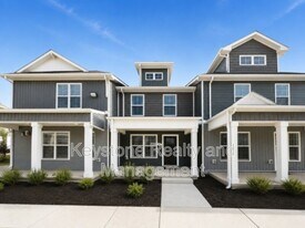 1207 Woodland Vly Ln in Clarksville, TN - Building Photo