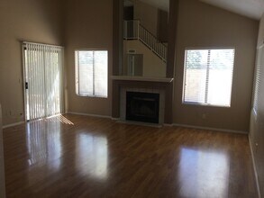 4413 E Hiddenview Dr in Phoenix, AZ - Building Photo - Building Photo