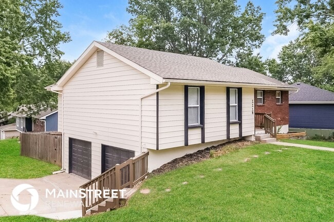 2218 NW 64th Terrace in Kansas City, MO - Building Photo - Building Photo