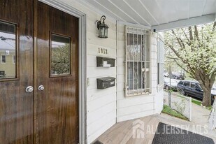 1012 Paterson Plank Rd in North Bergen, NJ - Building Photo