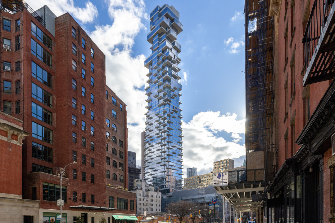 56 Leonard St in New York, NY - Building Photo