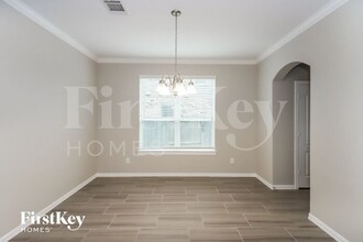 10107 Stone Briar Dr in Baytown, TX - Building Photo - Building Photo