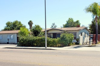 Econdido Cottages in Escondido, CA - Building Photo - Building Photo