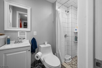 344 Nottingham Way in Union, NJ - Building Photo - Building Photo