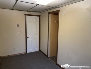 216 1/2 E Slocumb St in Rice Lake, WI - Foto de edificio - Building Photo