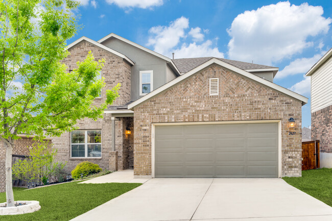 property at 2427 Valencia Crst