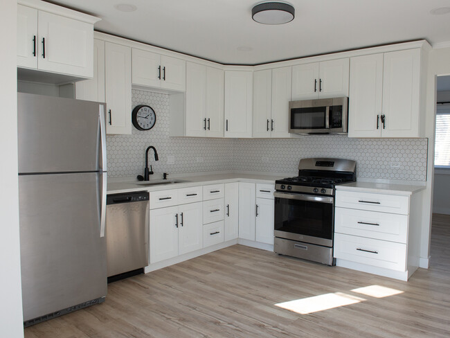 2203 Sigwalt St in Rolling Meadows, IL - Building Photo - Building Photo