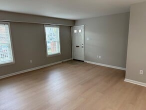 1203 Crosshill Ct in Lansdale, PA - Building Photo - Building Photo