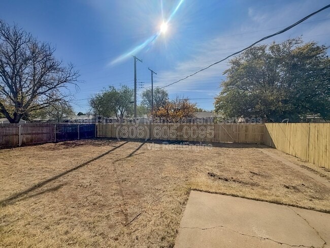 2121 73rd St in Lubbock, TX - Building Photo - Building Photo