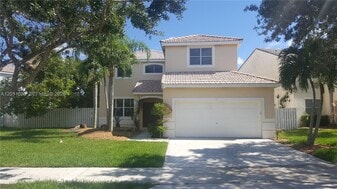 897 Briar Ridge Rd in Weston, FL - Building Photo