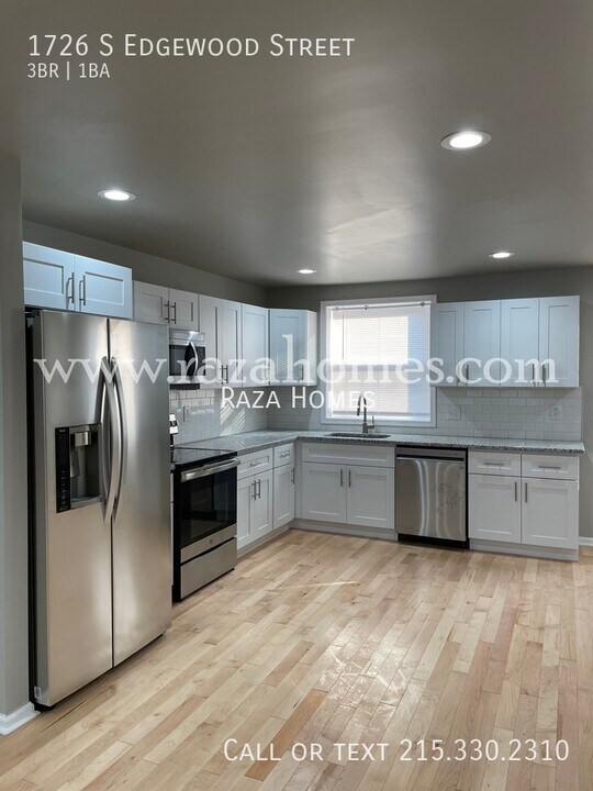1726 S Edgewood St in Philadelphia, PA - Building Photo